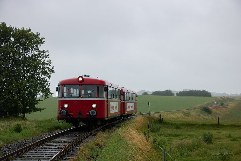 Unsere beiden Schienenbusse eignen sich mit zusammen etwa 90 Sitzplätzen besonders für private Charterfahrten.